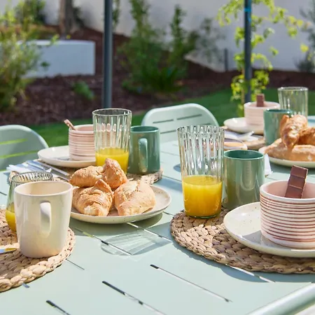 Villa Luxury By The Sea W Salty Pool, By Timecooler Oeiras