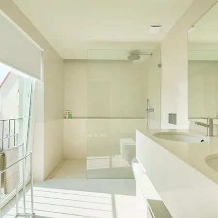 Luxury By The Sea W Salty Pool, By Timecooler Villa